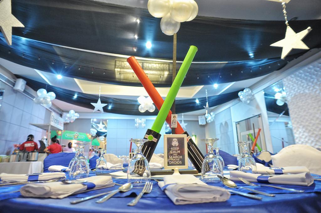 Circle Inn Hotel And Suites Bacolod Esterno foto